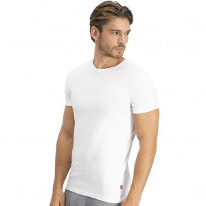 Le célèbre t-shirt Levis blanc pour homme est à moins de 24 euros en ce  moment